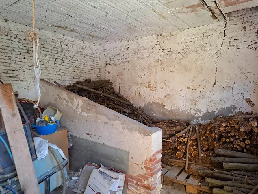 Immagine 4 di Deposito in vendita  a Castelfranco Di Sotto