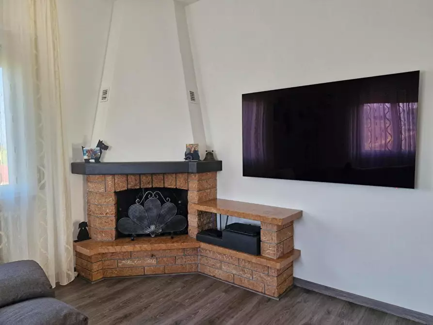 Immagine 12 di Casa indipendente in vendita  a Campiglia Marittima