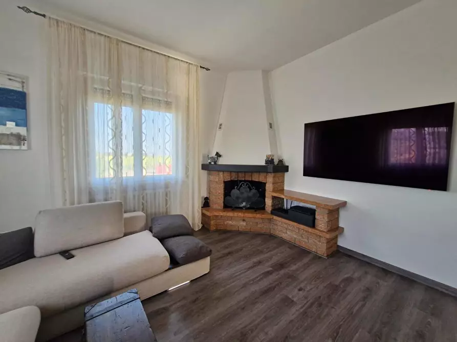 Immagine 11 di Casa indipendente in vendita  a Campiglia Marittima