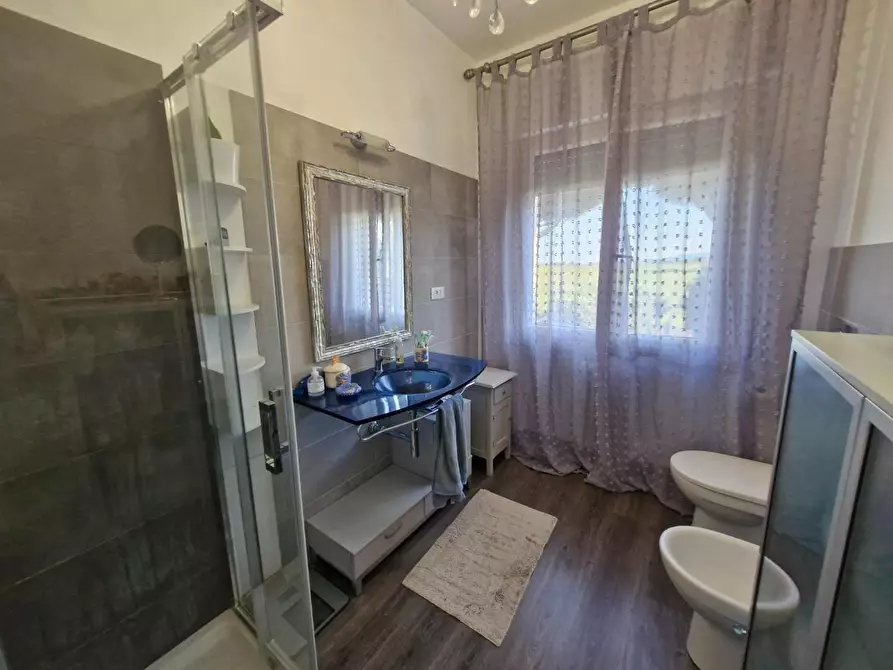 Immagine 25 di Casa indipendente in vendita  a Campiglia Marittima