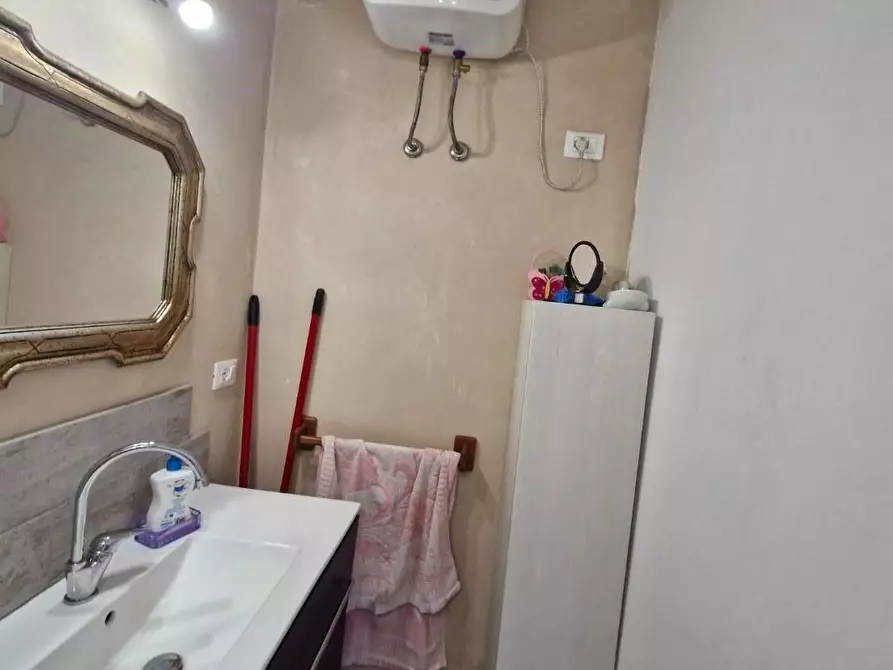 Immagine 37 di Casa indipendente in vendita  a Campiglia Marittima