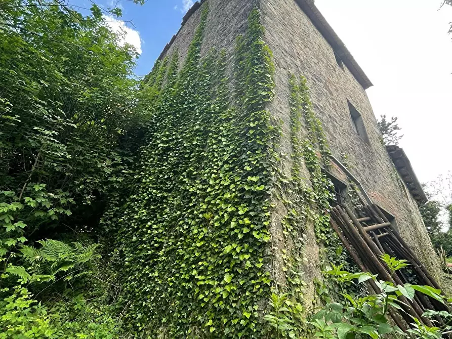 Immagine 6 di Deposito in vendita  a Bagni Di Lucca
