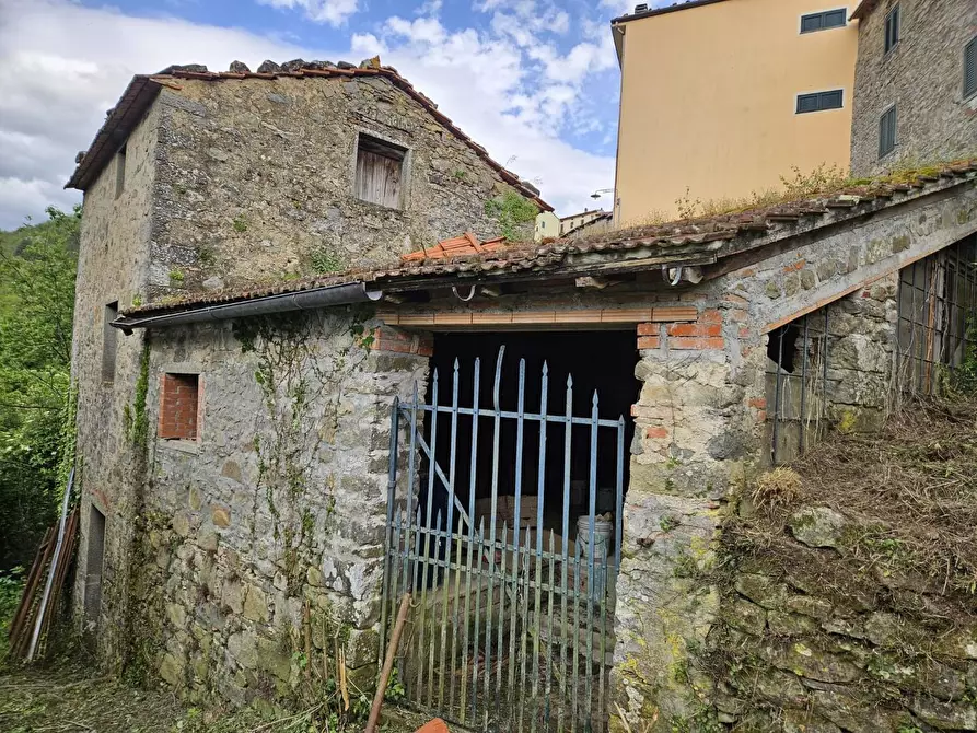 Immagine 4 di Deposito in vendita  a Bagni Di Lucca