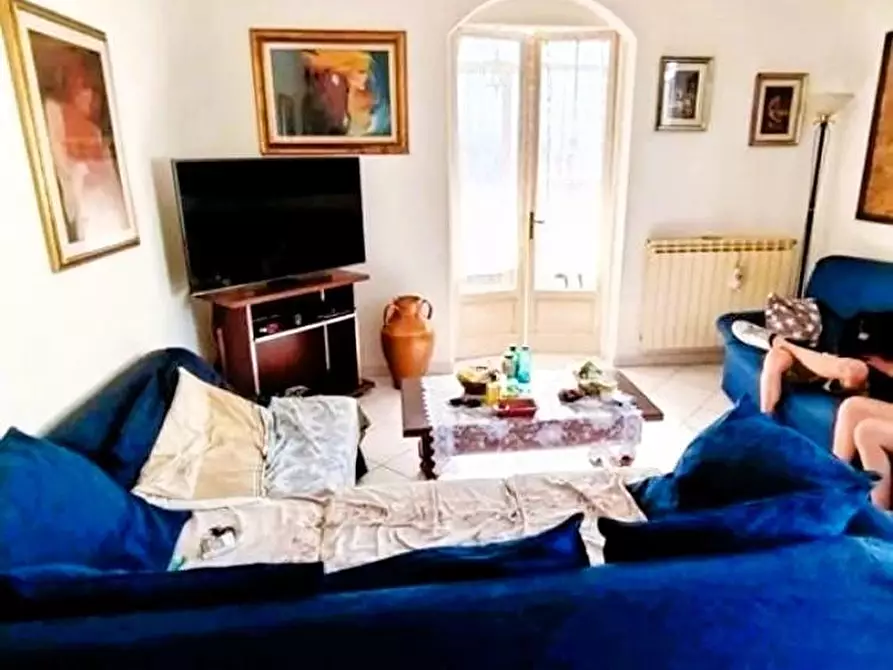 Immagine 5 di Casa indipendente in vendita  a Carrara