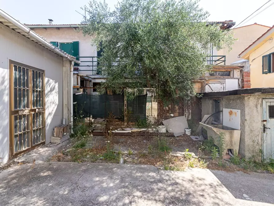 Immagine 9 di Appartamento in vendita  a Empoli