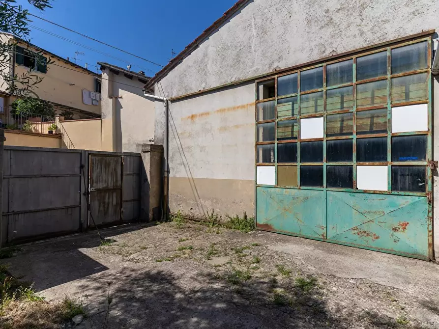 Immagine 12 di Appartamento in vendita  a Empoli