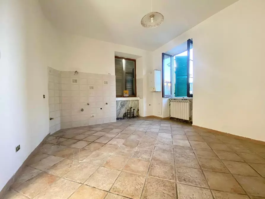 Immagine 23 di Appartamento in vendita  a Sarzana