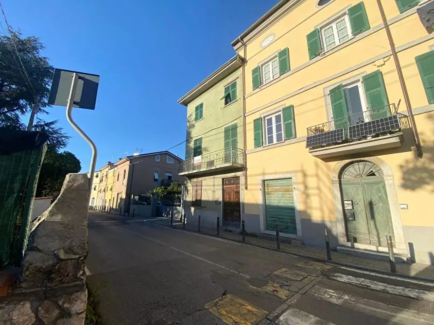 Immagine 1 di Appartamento in vendita  a Sarzana