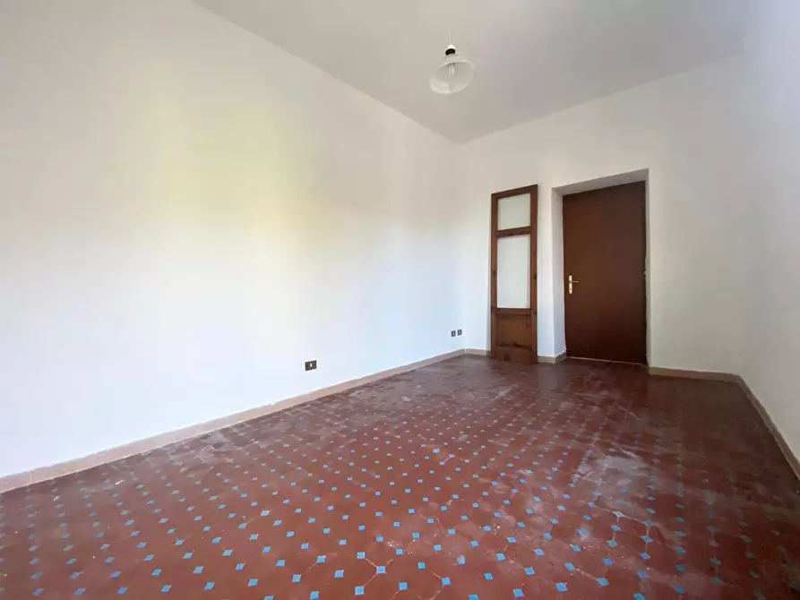 Immagine 21 di Appartamento in vendita  a Sarzana