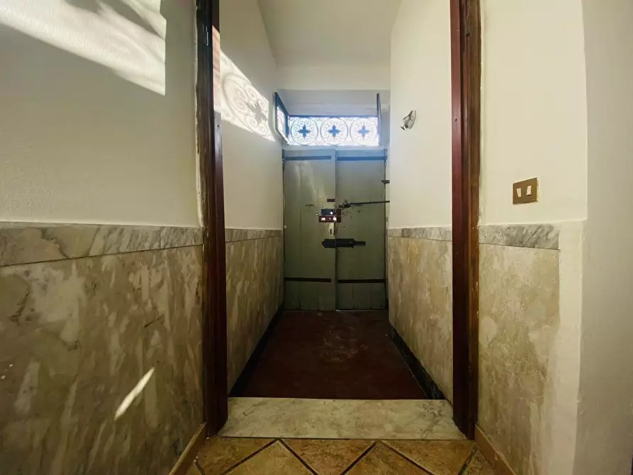 Immagine 26 di Appartamento in vendita  a Sarzana