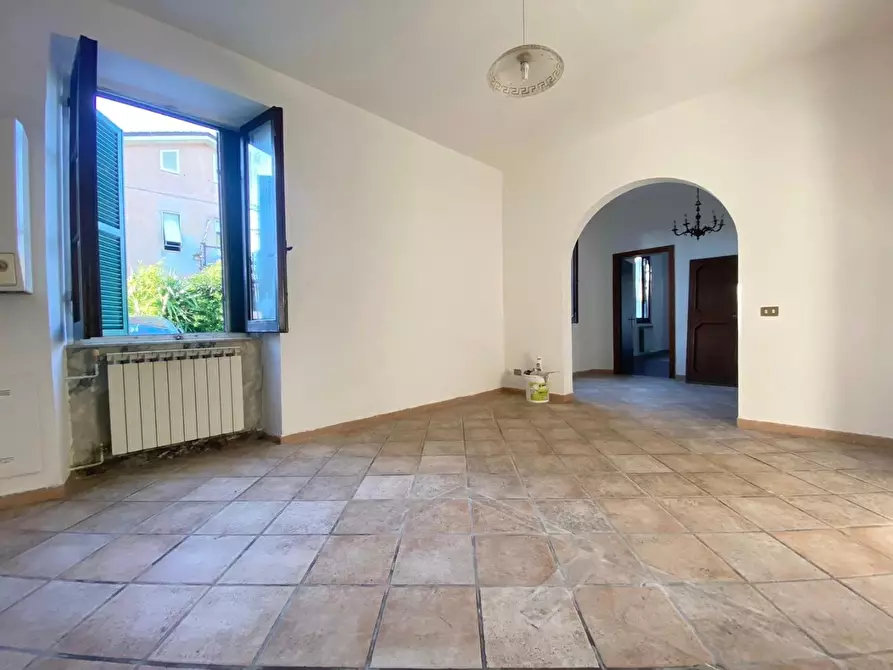 Immagine 24 di Appartamento in vendita  a Sarzana