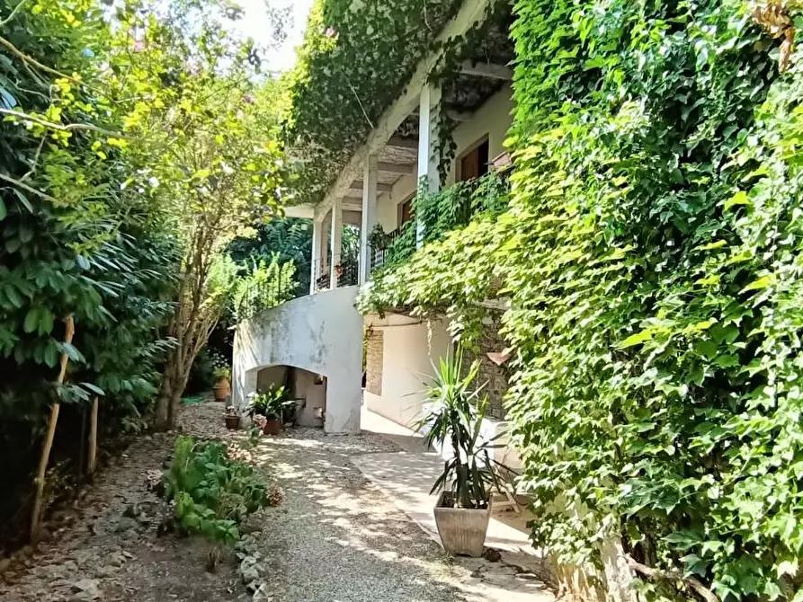 Immagine 3 di Casa bifamiliare in vendita  a San Giuliano Terme