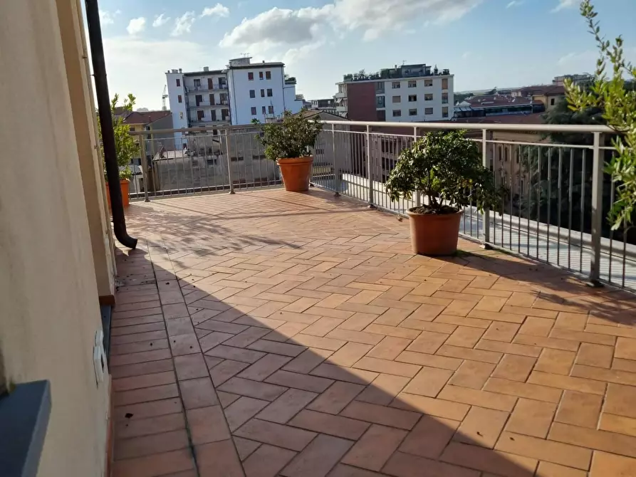 Immagine 4 di Mansarda in vendita  a Pisa