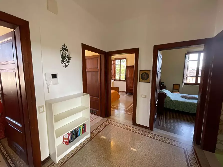 Immagine 28 di Villa in vendita  a Lucca