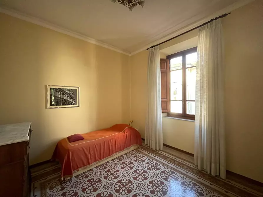 Immagine 13 di Villa in vendita  a Lucca