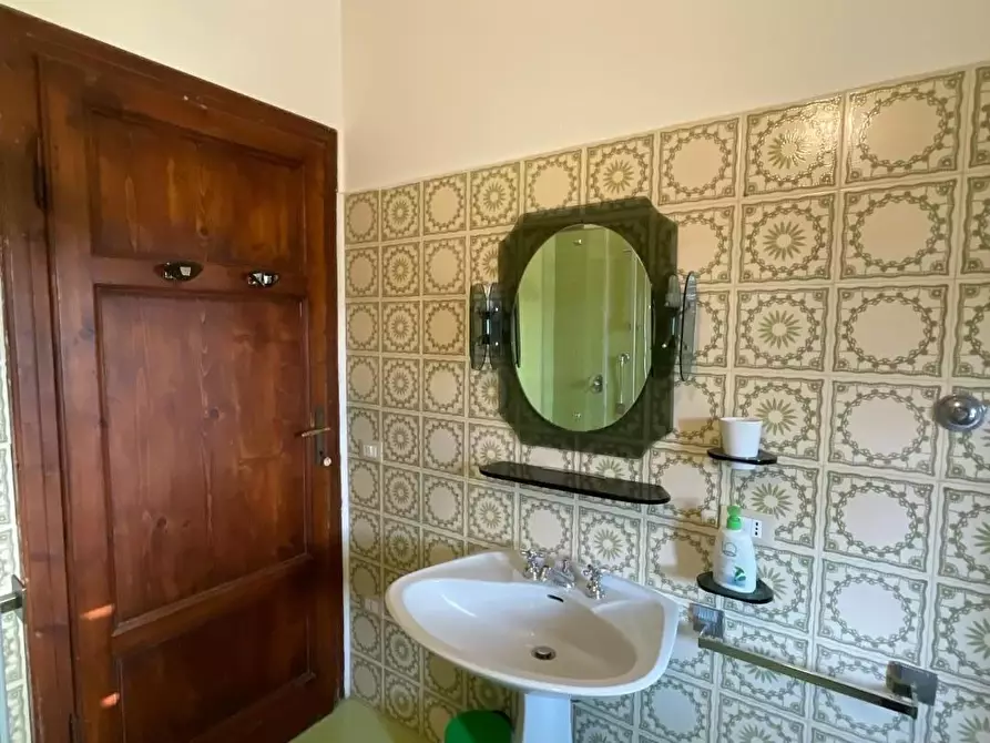 Immagine 32 di Villa in vendita  a Lucca