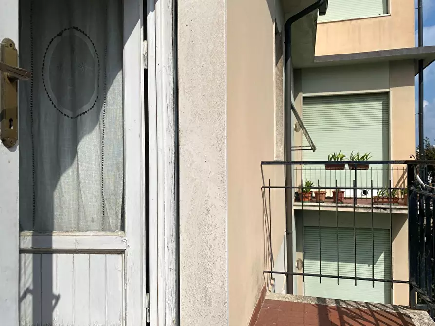 Immagine 5 di Appartamento in vendita  a Santa Croce Sull'arno