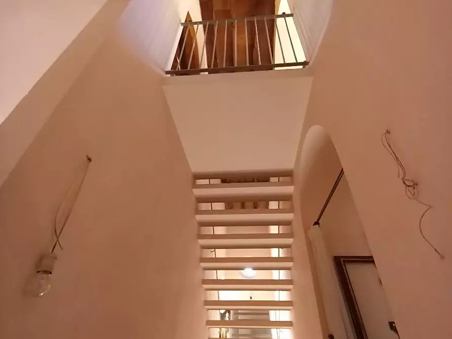 Immagine 15 di Palazzo in vendita  a Pisa