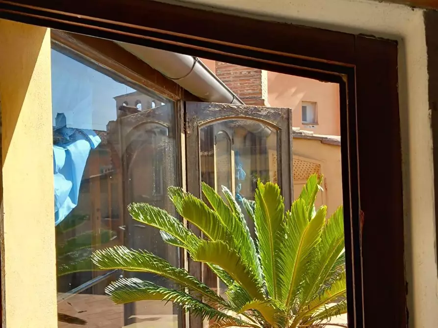 Immagine 18 di Palazzo in vendita  a Pisa