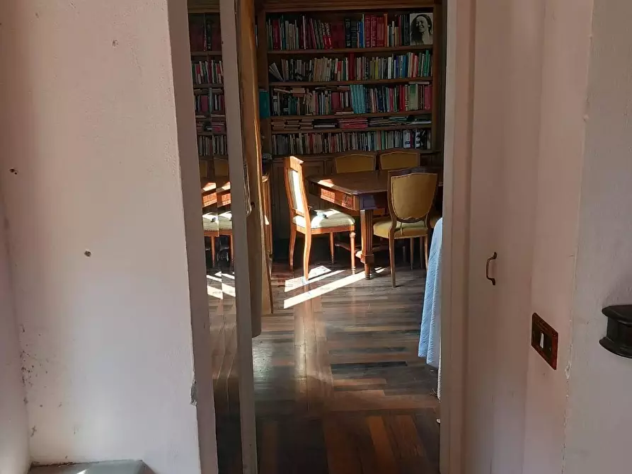 Immagine 33 di Palazzo in vendita  a Pisa