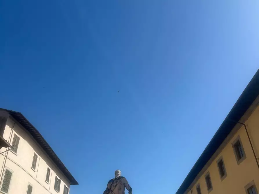 Immagine 31 di Palazzo in vendita  a Pisa