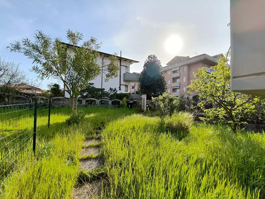 Immagine 14 di Appartamento in vendita  a Carrara