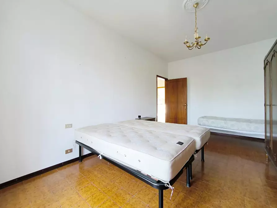 Immagine 18 di Appartamento in vendita  a Carrara