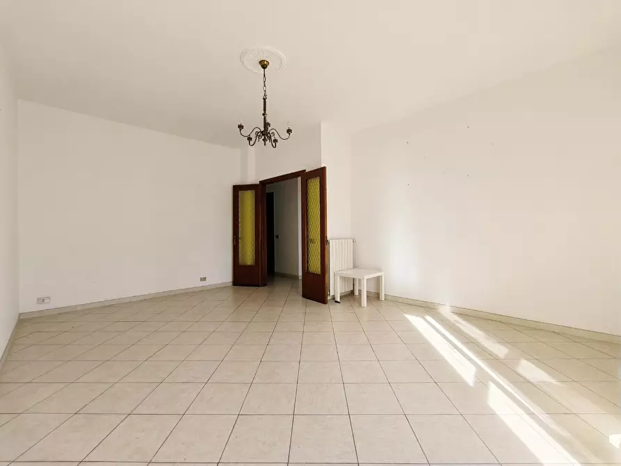 Immagine 6 di Appartamento in vendita  a Carrara