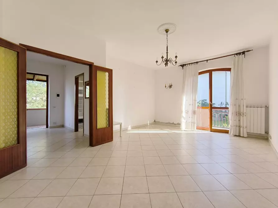 Immagine 29 di Appartamento in vendita  a Carrara