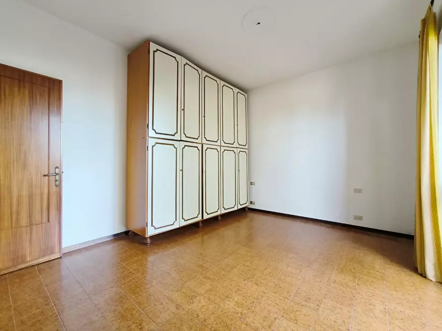 Immagine 23 di Appartamento in vendita  a Carrara