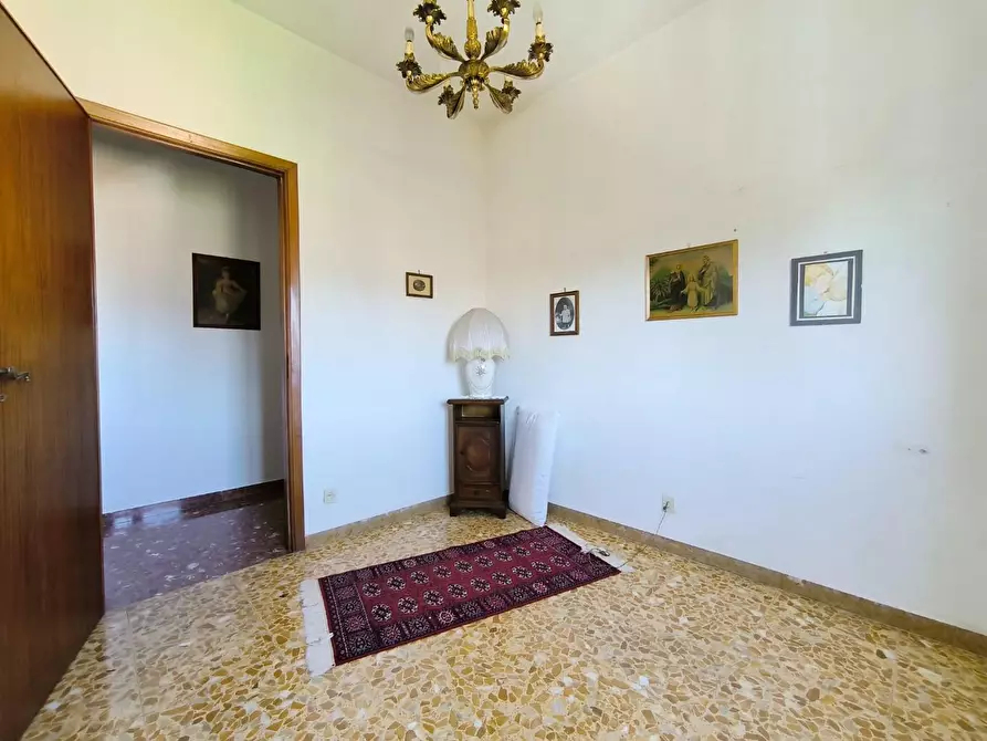 Immagine 15 di Appartamento in vendita  a Carrara