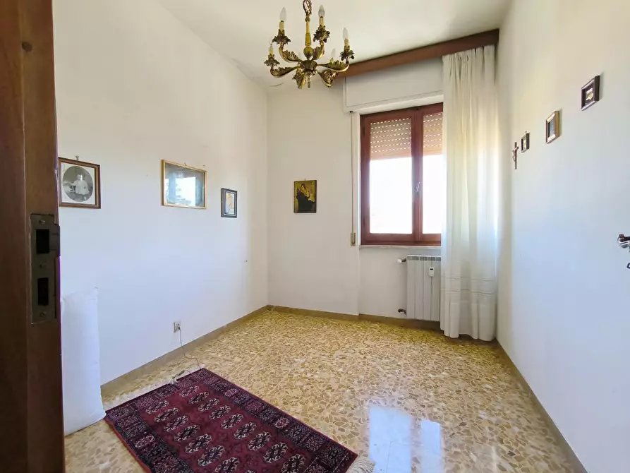 Immagine 14 di Appartamento in vendita  a Carrara