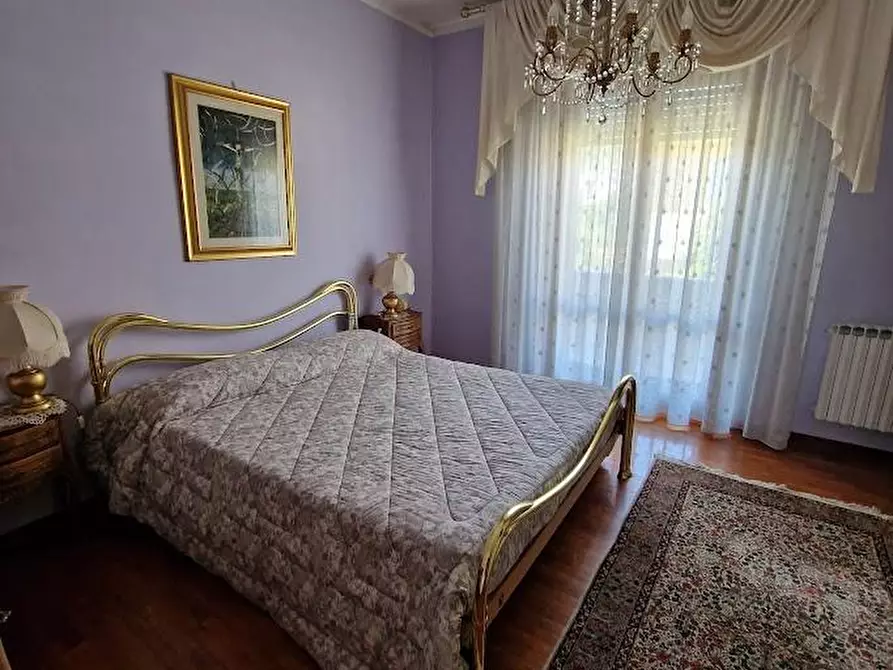 Immagine 21 di Casa bifamiliare in vendita  a Licciana Nardi