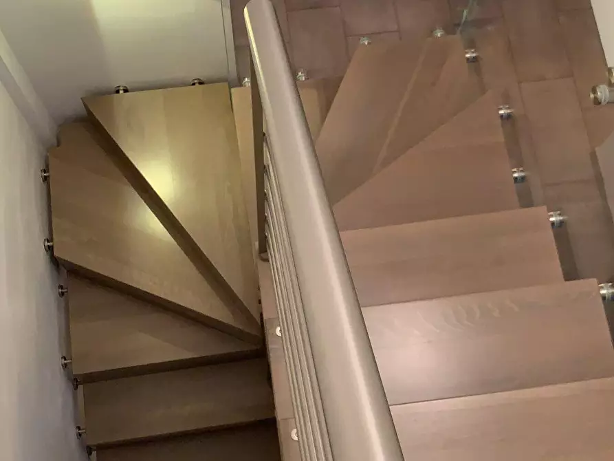 Immagine 10 di Appartamento in vendita  a Cecina