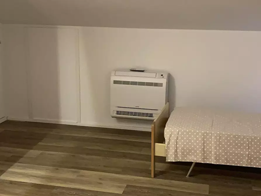 Immagine 8 di Appartamento in vendita  a Cecina