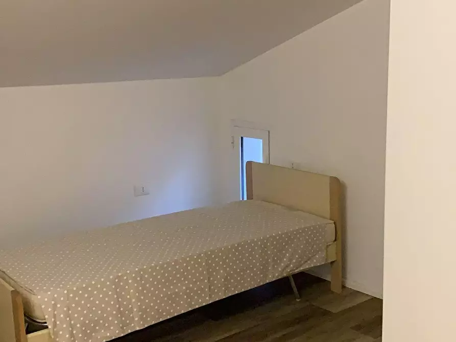 Immagine 7 di Appartamento in vendita  a Cecina