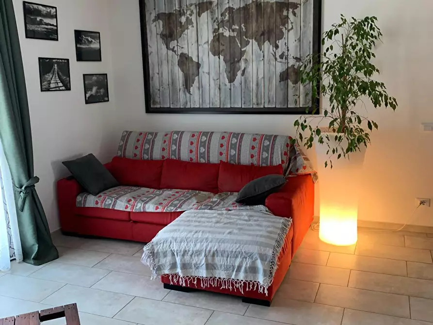 Immagine 4 di Appartamento in vendita  a Cecina