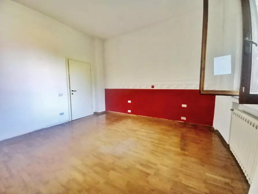 Immagine 25 di Appartamento in vendita  a Castelfiorentino