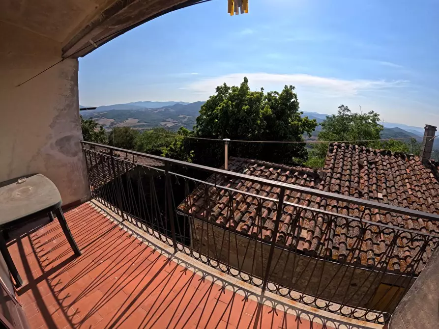 Immagine 3 di Appartamento in vendita  a Casole D'elsa