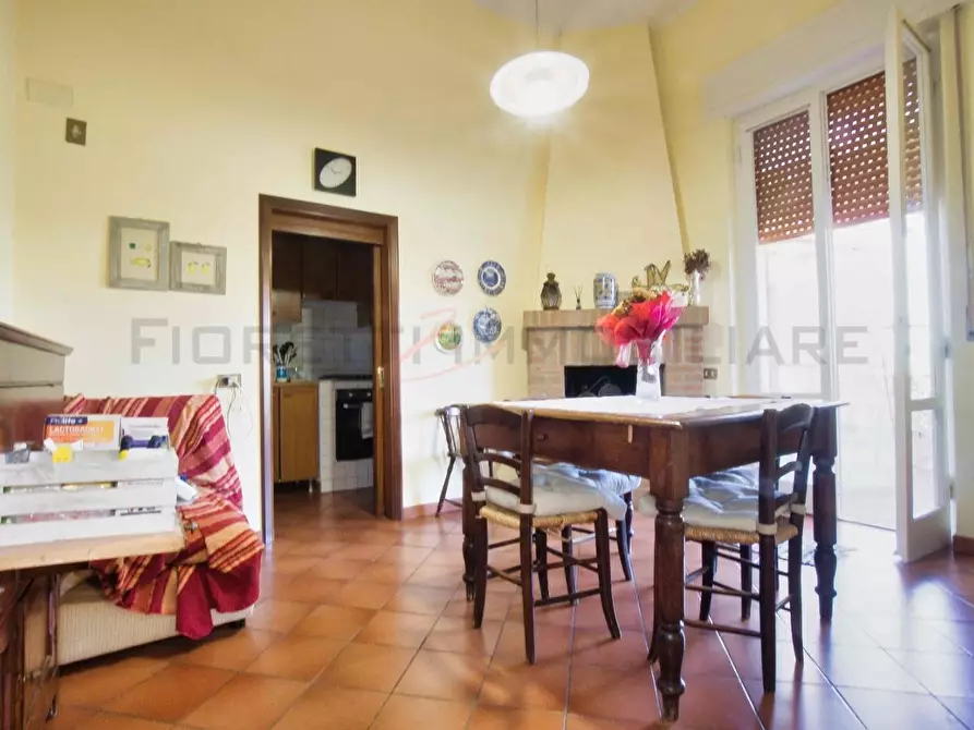 Immagine 3 di Appartamento in vendita  a Suvereto