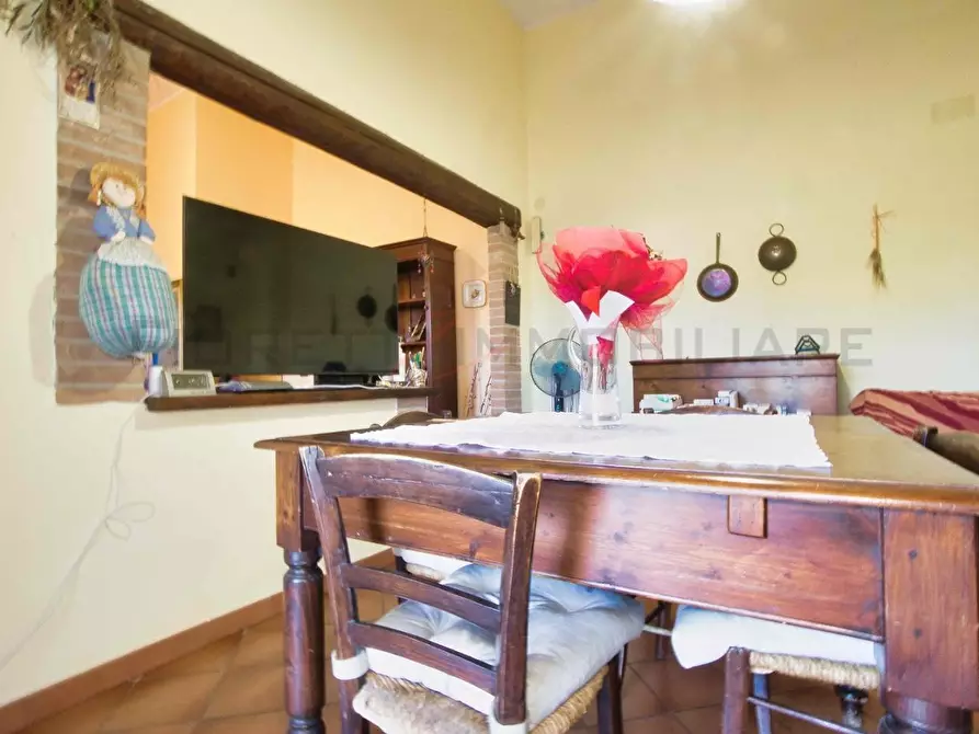 Immagine 5 di Appartamento in vendita  a Suvereto