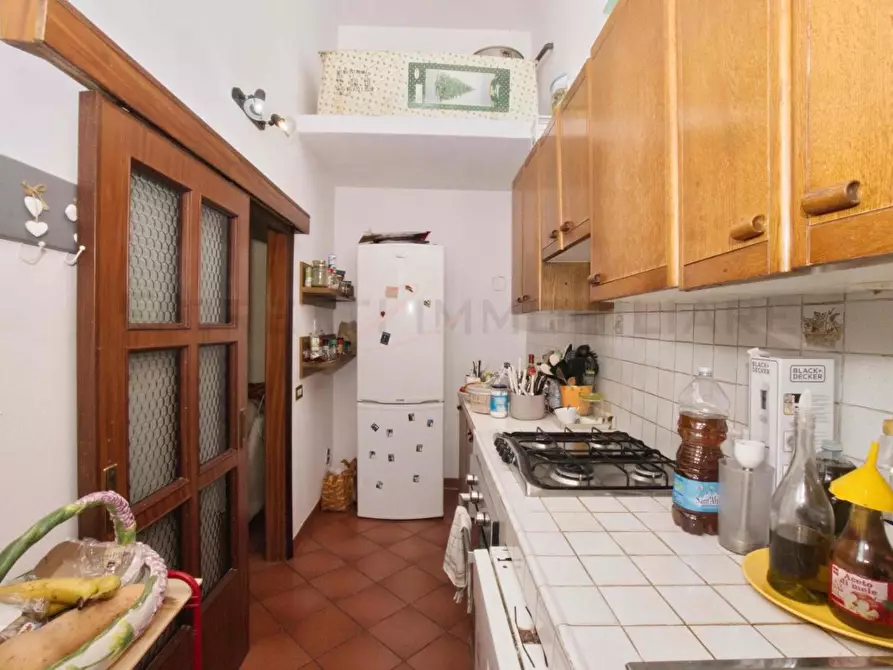 Immagine 12 di Appartamento in vendita  a Suvereto