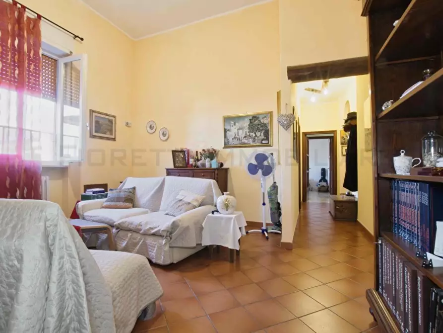 Immagine 8 di Appartamento in vendita  a Suvereto