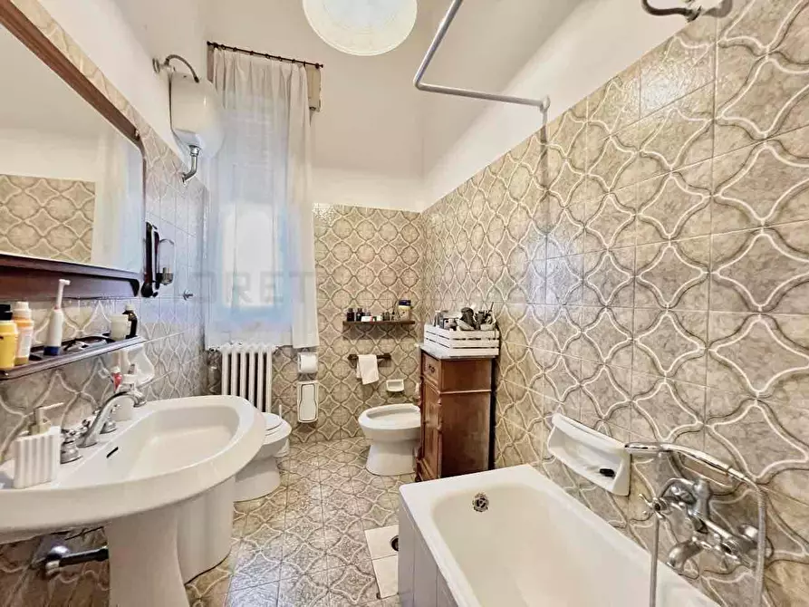 Immagine 24 di Appartamento in vendita  a Suvereto