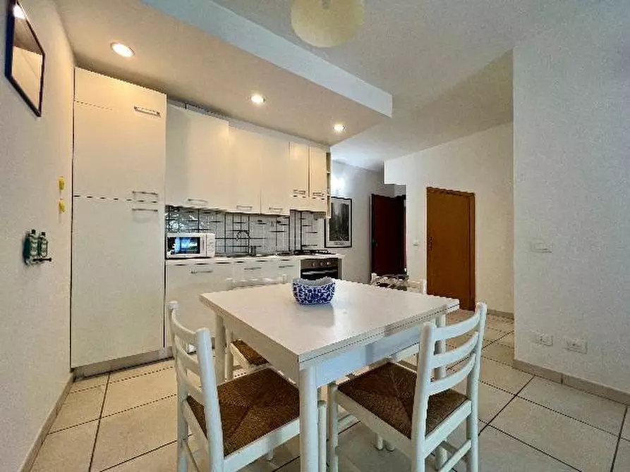 Immagine 3 di Appartamento in vendita  a Massa