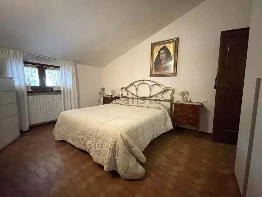 Immagine 34 di Villa in vendita  a Viareggio