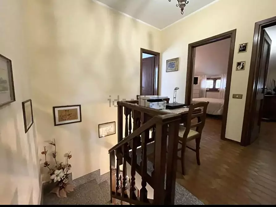 Immagine 32 di Villa in vendita  a Viareggio
