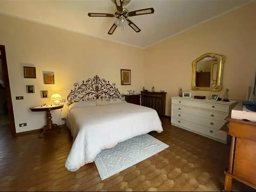 Immagine 24 di Villa in vendita  a Viareggio