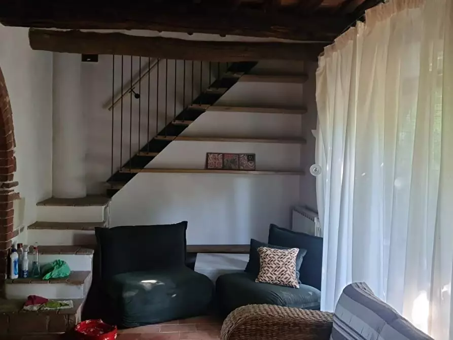 Immagine 10 di Appartamento in affitto  a Chiusdino