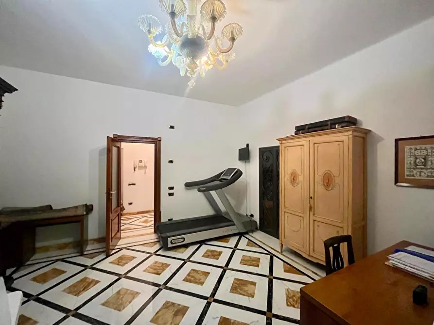 Immagine 15 di Appartamento in vendita  a Massa